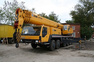 ���� XCMG �� ������������� ����� QY100K