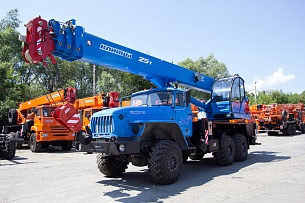 Автокран Клинцы КС-55713-3К-4