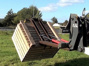 Вилочный опрокидыватель контейнеров ВОК-1200