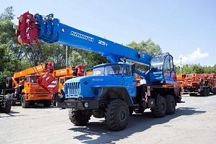 Автокран Клинцы КС-55713-3К-3